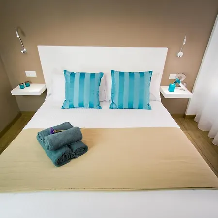 Holidays2malaga Malagueta Appartamento *